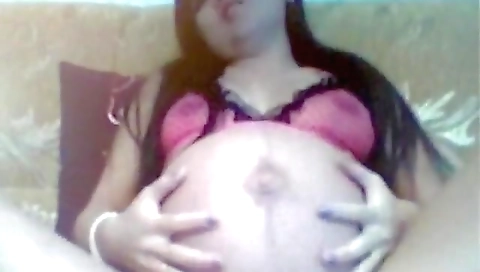 pregnant carmen plays contractions again